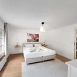 Stilvolle Mit Kamin - Schlossblick Und 2-4 50-140qm - Nahe A1 Und Schloss Burg - Koeln & Duesseldorf