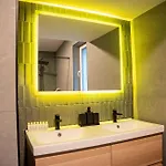 Apartamento Stilvolle Apartments mit Kamin - Schlossblick und 2-4 Zimmer 50-140qm - nahe A1 und Schloss Burg - Köln&Düsseldorf Solingen