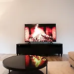 Stilvolle Apartments mit Kamin - Schlossblick und 2-4 Zimmer 50-140qm - nahe A1 und Schloss Burg - Köln&Düsseldorf Apartamento *