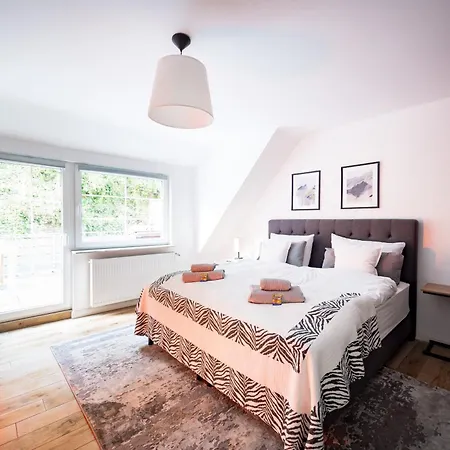 Stilvolle Mit Kamin - Schlossblick Und Grosser Terrasse 2-4 50-140qm - Nahe A1 Und Schloss Burg - Koeln 公寓