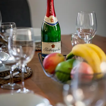 Апартаменты Stilvolle Mit Kamin - Schlossblick Und Grosser Terrasse 2-4 50-140qm - Nahe A1 Und Schloss Burg - Koeln *