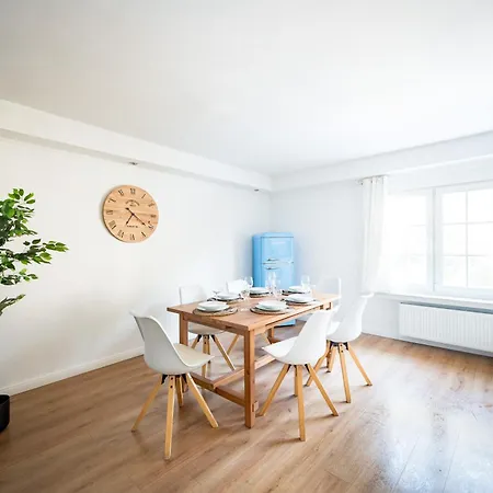 Stilvolle Mit Kamin - Schlossblick Und Grosser Terrasse 2-4 50-140qm - Nahe A1 Und Schloss Burg - Koeln Apartment *