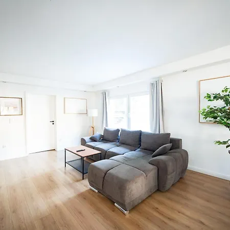 Apartment Stilvolle Mit Kamin - Schlossblick Und Grosser Terrasse 2-4 50-140qm - Nahe A1 Und Schloss Burg - Koeln *