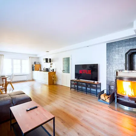 Stilvolle Mit Kamin - Schlossblick Und Grosser Terrasse 2-4 50-140qm - Nahe A1 Und Schloss Burg - Koeln Apartment *