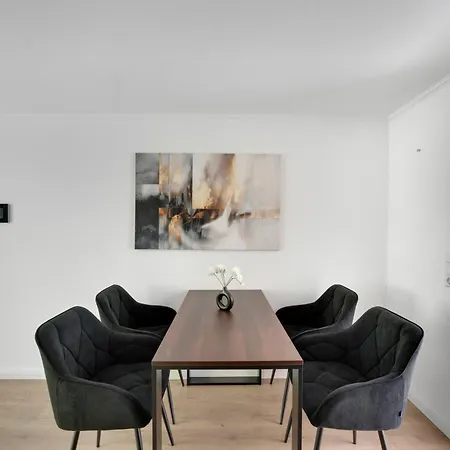 Stilvolle Mit Kamin - Schlossblick Und Grosser Terrasse 2-4 50-140qm - Nahe A1 Und Schloss Burg - Koeln Золинген