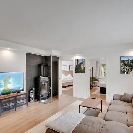 Stilvolle Mit Kamin - Schlossblick Und Grosser Terrasse 2-4 50-140qm - Nahe A1 Und Schloss Burg - Koeln * Золинген