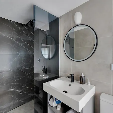 Апартаменты Stilvolle Mit Kamin - Schlossblick Und Grosser Terrasse 2-4 50-140qm - Nahe A1 Und Schloss Burg - Koeln *