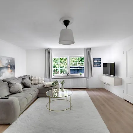 Апартаменты Stilvolle Mit Kamin - Schlossblick Und Grosser Terrasse 2-4 50-140qm - Nahe A1 Und Schloss Burg - Koeln Золинген