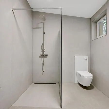 Stilvolle Mit Kamin - Schlossblick Und Grosser Terrasse 2-4 50-140qm - Nahe A1 Und Schloss Burg - Koeln 公寓 *