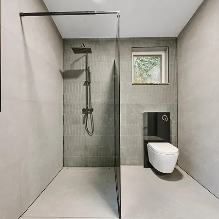 公寓 Stilvolle Mit Kamin - Schlossblick Und Grosser Terrasse 2-4 50-140qm - Nahe A1 Und Schloss Burg - Koeln 索林根