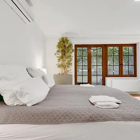 Stilvolle Mit Kamin - Schlossblick Und Grosser Terrasse 2-4 50-140qm - Nahe A1 Und Schloss Burg - Koeln Apartamento