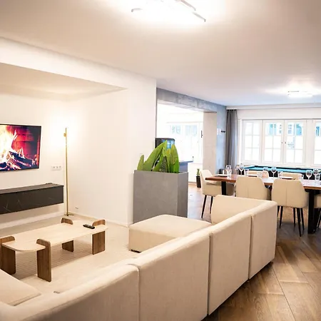 Appartement Stilvolle Mit Kamin - Schlossblick Und Grosser Terrasse 2-4 50-140qm - Nahe A1 Und Schloss Burg - Koeln