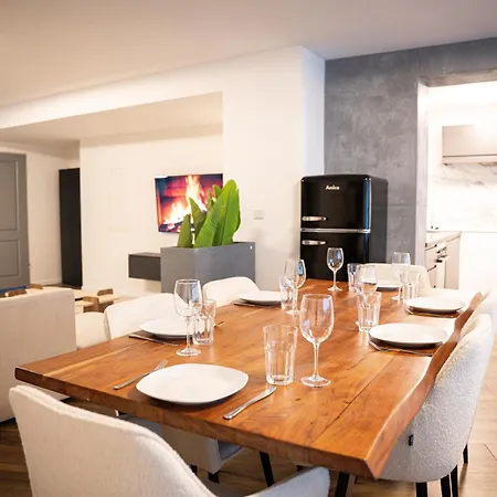 Stilvolle Mit Kamin - Schlossblick Und Grosser Terrasse 2-4 50-140qm - Nahe A1 Und Schloss Burg - Koeln