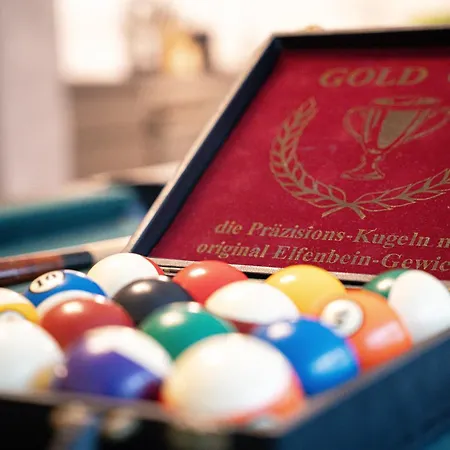 Stilvolle Mit Kamin - Schlossblick Und Grosser Terrasse 2-4 50-140qm - Nahe A1 Und Schloss Burg - Koeln Appartement