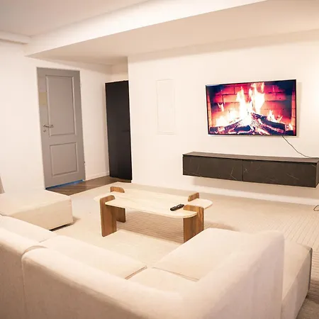 Stilvolle Mit Kamin - Schlossblick Und Grosser Terrasse 2-4 50-140qm - Nahe A1 Und Schloss Burg - Koeln Appartement