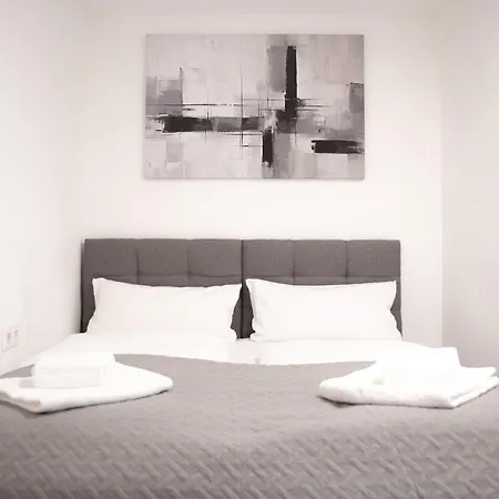 Stilvolle Mit Kamin - Schlossblick Und Grosser Terrasse 2-4 50-140qm - Nahe A1 Und Schloss Burg - Koeln 公寓 *