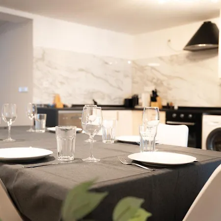 公寓 Stilvolle Mit Kamin - Schlossblick Und Grosser Terrasse 2-4 50-140qm - Nahe A1 Und Schloss Burg - Koeln