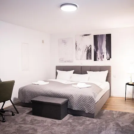 Stilvolle Mit Kamin - Schlossblick Und Grosser Terrasse 2-4 50-140qm - Nahe A1 Und Schloss Burg - Koeln 公寓