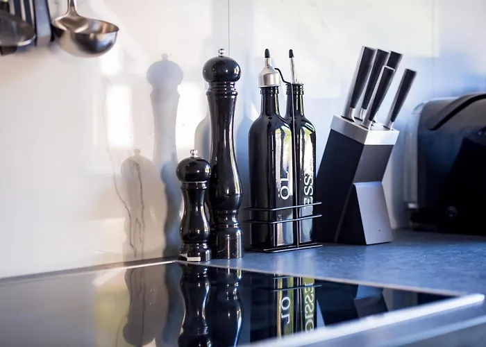 Apartament Stilvolle Mit Kamin - Schlossblick Und Grosser Terrasse 2-4 50-140qm - Nahe A1 Und Schloss Burg - Koeln Solingen