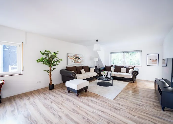 Stilvolle Mit Kamin - Schlossblick Und Grosser Terrasse 2-4 50-140qm - Nahe A1 Und Schloss Burg - Koeln *