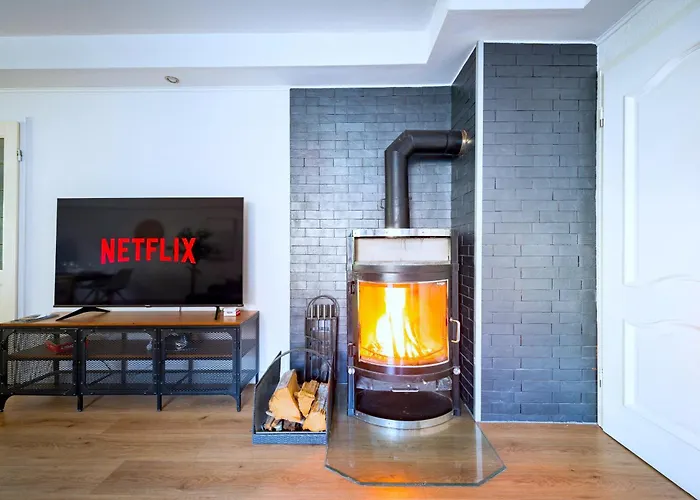 Stilvolle Mit Kamin - Schlossblick Und Grosser Terrasse 2-4 50-140qm - Nahe A1 Und Schloss Burg - Koeln Apartament