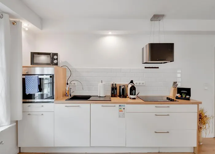 Stilvolle Mit Kamin - Schlossblick Und Grosser Terrasse 2-4 50-140qm - Nahe A1 Und Schloss Burg - Koeln