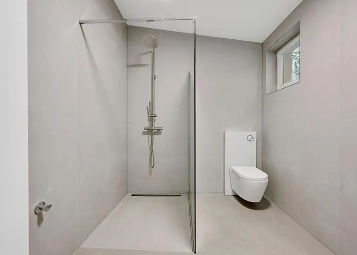 Stilvolle Mit Kamin - Schlossblick Und Grosser Terrasse 2-4 50-140qm - Nahe A1 Und Schloss Burg - Koeln Lejlighed *