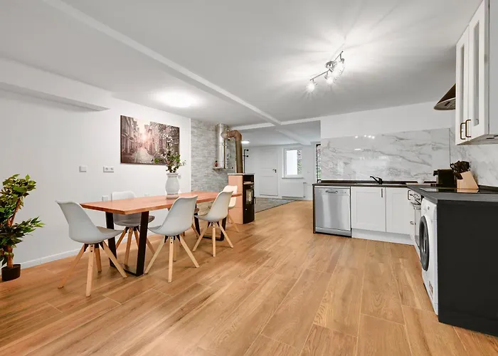 Stilvolle Mit Kamin - Schlossblick Und Grosser Terrasse 2-4 50-140qm - Nahe A1 Und Schloss Burg - Koeln * Σόλινγκεν