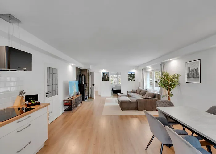 Apartman Stilvolle Mit Kamin - Schlossblick Und Grosser Terrasse 2-4 50-140qm - Nahe A1 Und Schloss Burg - Koeln