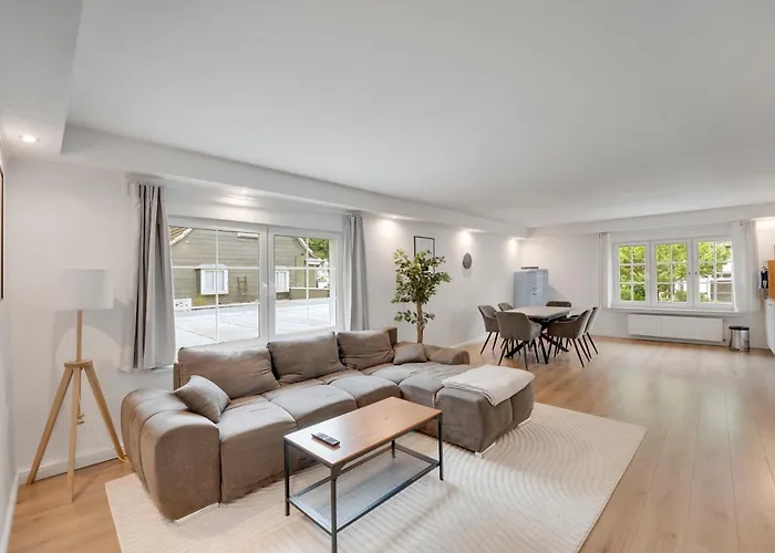 Διαμέρισμα Stilvolle Mit Kamin - Schlossblick Und Grosser Terrasse 2-4 50-140qm - Nahe A1 Und Schloss Burg - Koeln