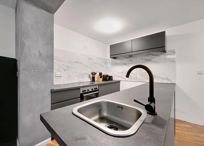 Stilvolle Mit Kamin - Schlossblick Und Grosser Terrasse 2-4 50-140qm - Nahe A1 Und Schloss Burg - Koeln Apartament Solingen