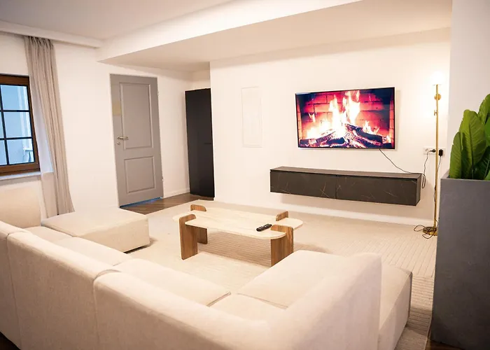 Stilvolle Mit Kamin - Schlossblick Und Grosser Terrasse 2-4 50-140qm - Nahe A1 Und Schloss Burg - Koeln Appartement