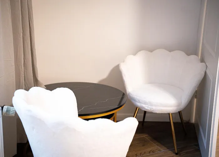 Stilvolle Mit Kamin - Schlossblick Und Grosser Terrasse 2-4 50-140qm - Nahe A1 Und Schloss Burg - Koeln