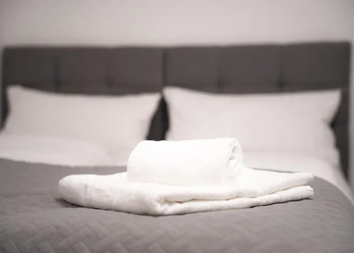 Apartament Stilvolle Mit Kamin - Schlossblick Und Grosser Terrasse 2-4 50-140qm - Nahe A1 Und Schloss Burg - Koeln