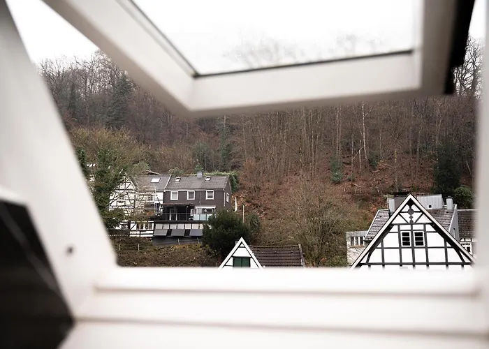 Stilvolle Mit Kamin - Schlossblick Und Grosser Terrasse 2-4 50-140qm - Nahe A1 Und Schloss Burg - Koeln 公寓 *