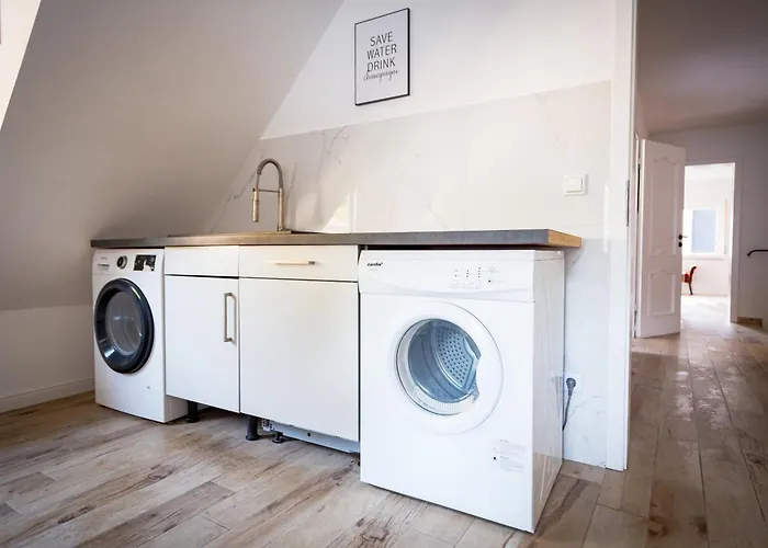 Stilvolle Mit Kamin - Schlossblick Und Grosser Terrasse 2-4 50-140qm - Nahe A1 Und Schloss Burg - Koeln Apartament